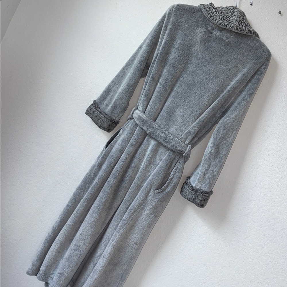 Anne Klein Soft Gray Robe Shower - Picture 8 of 16